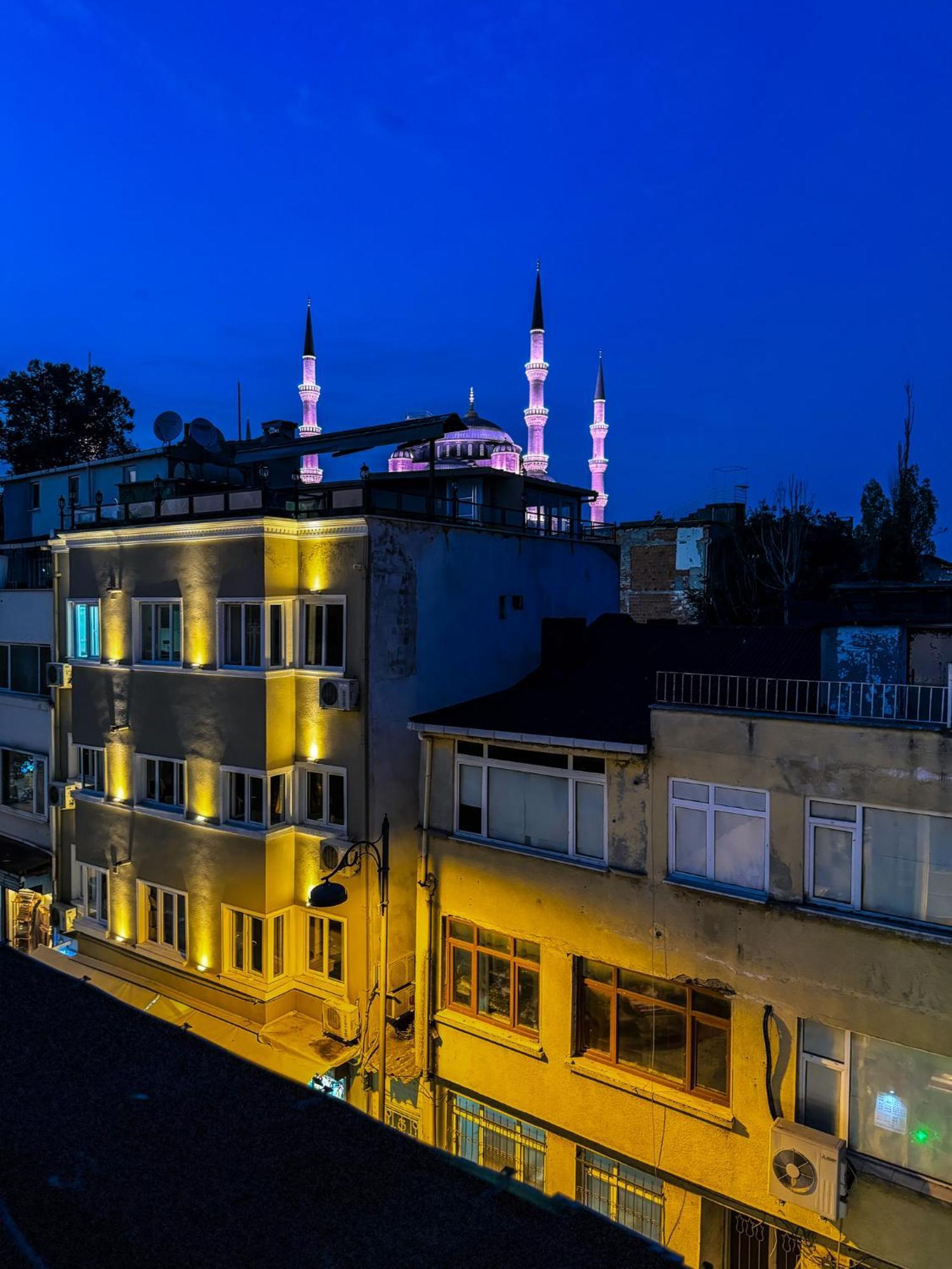 The New Season Apart Istanbul Exterior photo